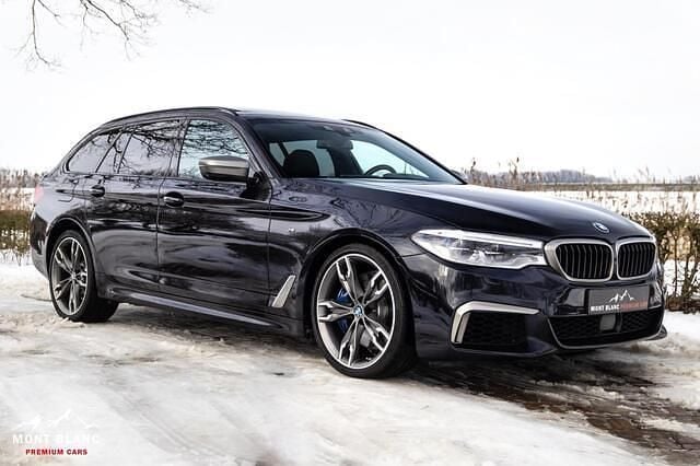 Zwart Occasion 2019 BMW M550 Executive Sedan | € 39.995 (Eerlijke prijs) - Afbeelding 1/4