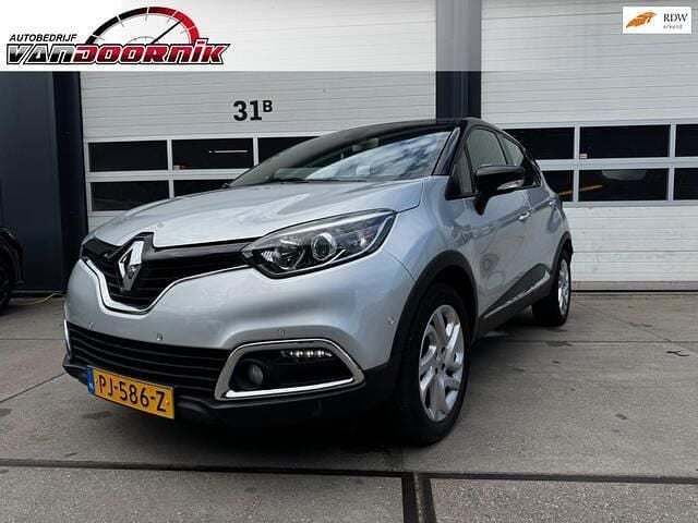 Grijs Gebruikt 2017 Renault Captur Dynamique SUV | € 13.995 (Eerlijke prijs) - Afbeelding 1/4