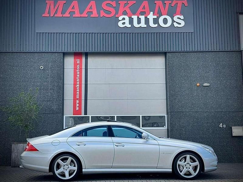 Grijs Gebruikt 2005 Mercedes CLS55 AMG AMG Sedan | € 30.950 - Afbeelding 1/4