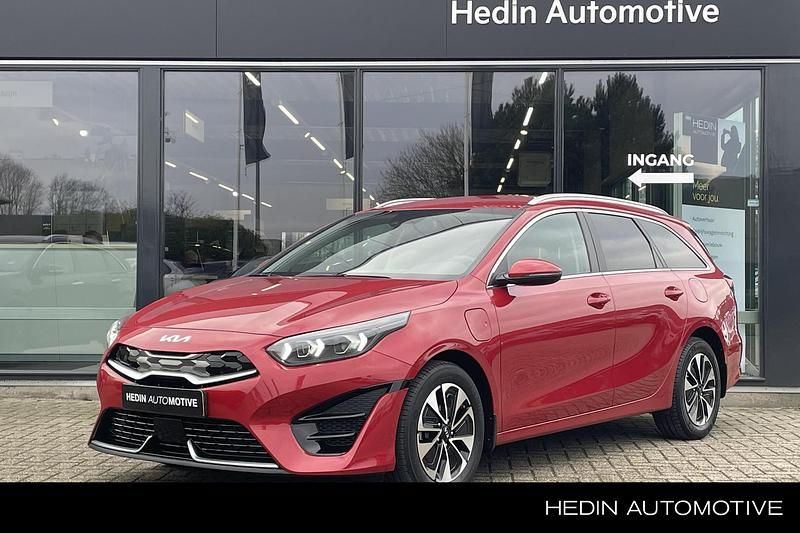 Occasion Kia Ceed 2024 Rood Hatchback