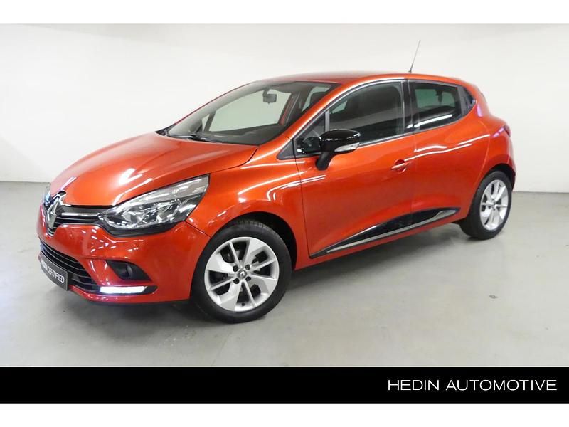 Rouge flamme Occasion 2017 Renault Clio IV LIMITED Hatchback | € 13.740 (Iets duurder) - Afbeelding 1/4