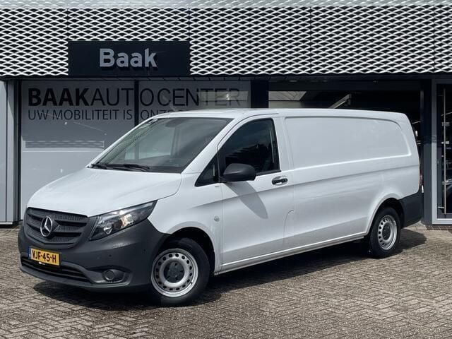 Wit Gebruikt 2021 Mercedes Vito MPV | € 22.950 (Super prijs) - Afbeelding 1/4