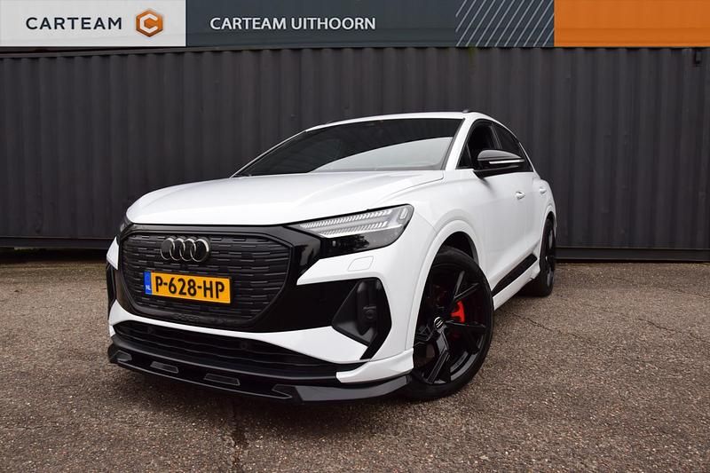 Wit Occasion 2022 Audi Q4 e-tron Competition SUV | € 30.445 (Eerlijke prijs) - Afbeelding 1/4