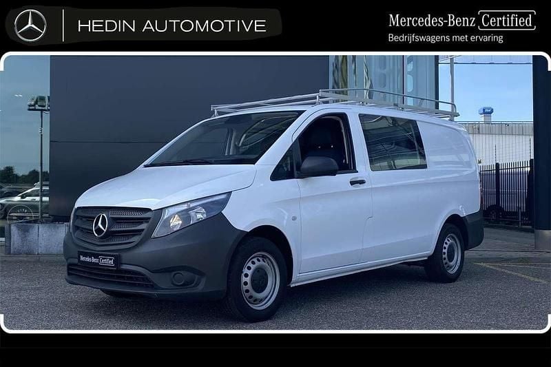 Wit Gebruikt 2023 Mercedes Vito MPV | € 22.900 (Eerlijke prijs) - Afbeelding 1/3