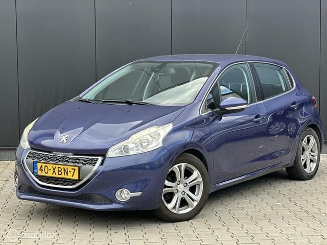 Blauw Gebruikt 2012 Peugeot 208 Allure Hatchback | € 5.998 (Eerlijke prijs) - Afbeelding 1/4