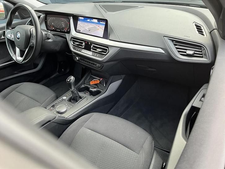 Occasion BMW 118 Executive 140 PK (102 kW) 2020 Zwart Hatchback