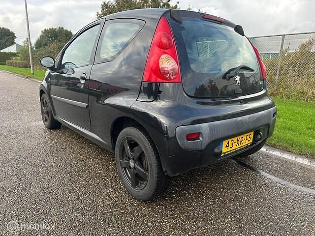 Occasion Peugeot 107 68 PK (50 kW) 2007 Zwart (metallic) Hatchback