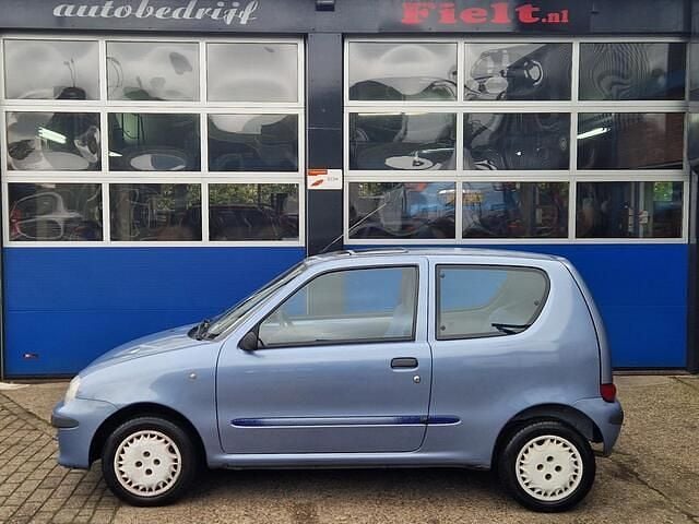Blauw Gebruikt 2002 Fiat Seicento Hatchback | € 1.095 (Eerlijke prijs) - Afbeelding 1/4