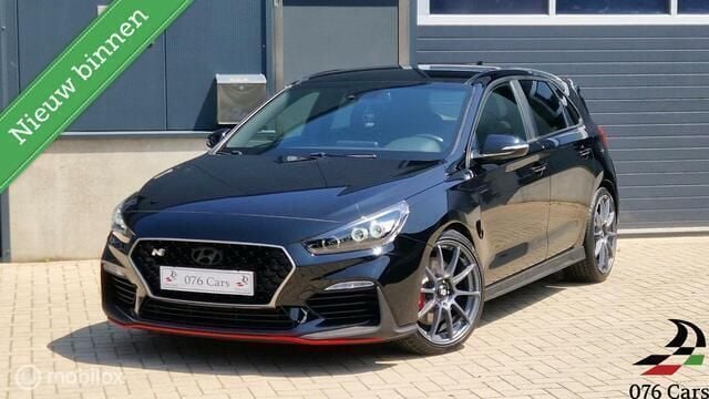 Zwart Gebruikt 2018 Hyundai i30 Hatchback | € 22.950 (Super prijs) - Afbeelding 1/4