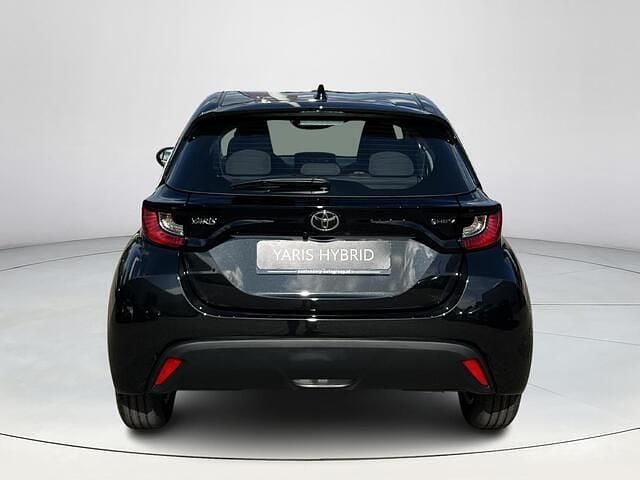 Zwart Nieuw 2025 Toyota Yaris Active Hatchback | € 28.256 (Eerlijke prijs) - Afbeelding 1/1