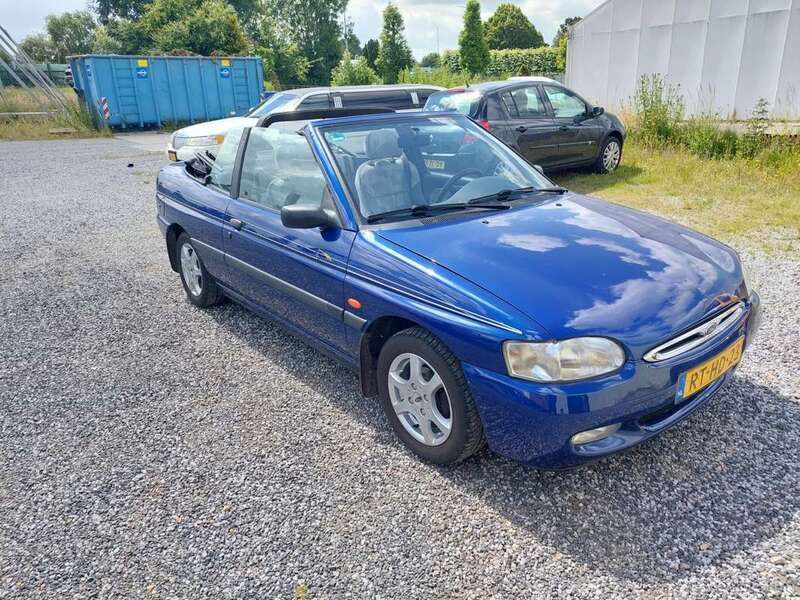 Gebruikt 1997 Ford Escort Cabriolet Cabriolet | € 3.150 - Afbeelding 1/4