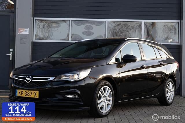 Zwart Occasion 2016 Opel Astra Business Stationwagen | € 6.950 (Eerlijke prijs) - Afbeelding 1/4