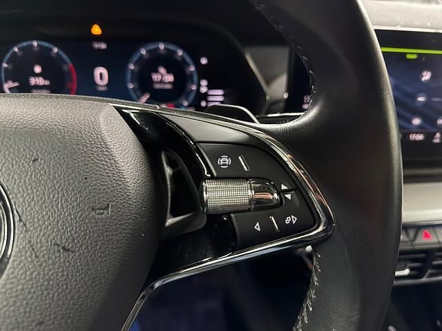 Occasion Skoda Octavia Business Line 110 PK (80 kW) 2022 Wit Stationwagen