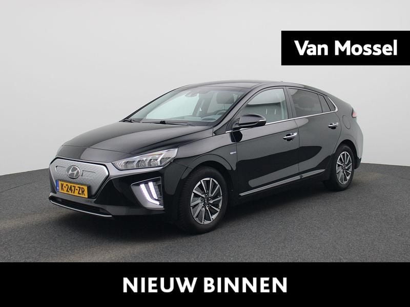 Zwart Gebruikt 2021 Hyundai Ioniq Comfort Hatchback | € 16.400 (Eerlijke prijs) - Afbeelding 1/4