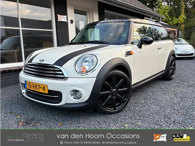 Wit Gebruikt 2011 Mini Cooper Clubman Stationwagen | € 6.450 (Eerlijke prijs) - Afbeelding 1/3