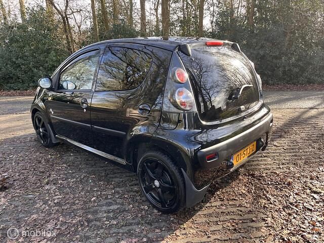 Occasion Peugeot 107 68 PK (50 kW) 2010 Zwart Hatchback