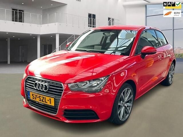 Rood Gebruikt 2012 Audi A1 Comfort Hatchback | € 3.995 (Super prijs) - Afbeelding 1/4