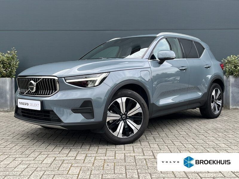 Grijs Gebruikt 2022 Volvo XC40 Inscription SUV | € 30.500 (Eerlijke prijs) - Afbeelding 1/4