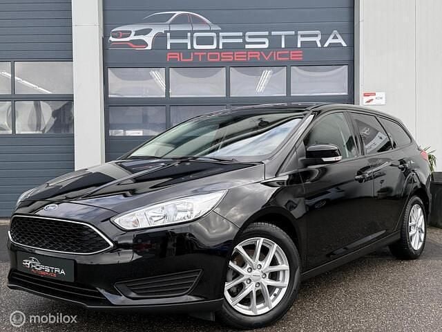 Zwart Gebruikt 2016 Ford Focus Trend Stationwagen | € 7.945 (Goede deal) - Afbeelding 1/4