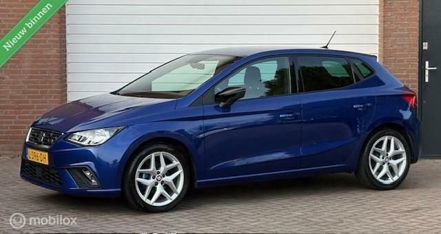 Blauw Gebruikt 2021 Seat Ibiza Beats Hatchback | € 13.850 (Goede deal) - Afbeelding 1/4