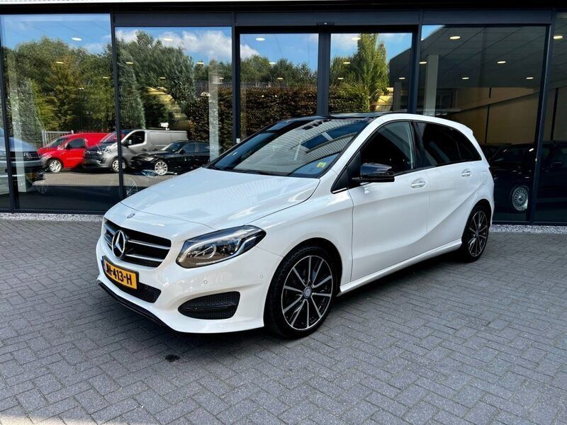 Wit Gebruikt 2016 Mercedes B200 Sport MPV | € 19.900 - Afbeelding 1/4