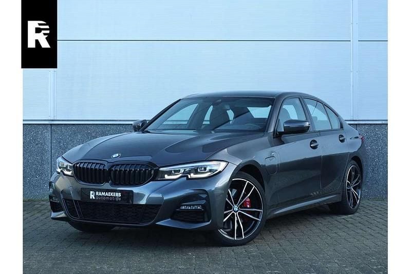 Occasion BMW 330e M Sport 2021 Grijs (metallic) Sedan