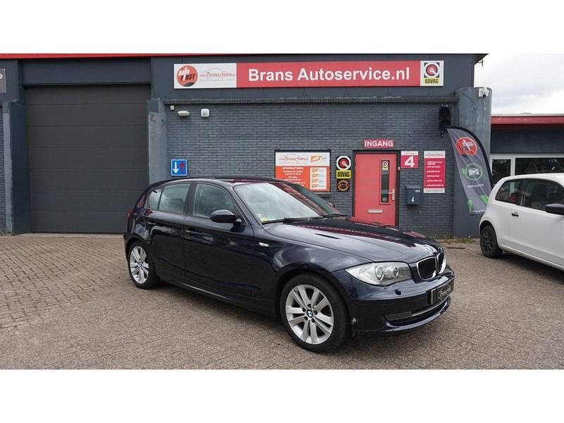 Blauw Gebruikt 2008 BMW 120 Hatchback | € 3.850 (Goede deal) - Afbeelding 1/4