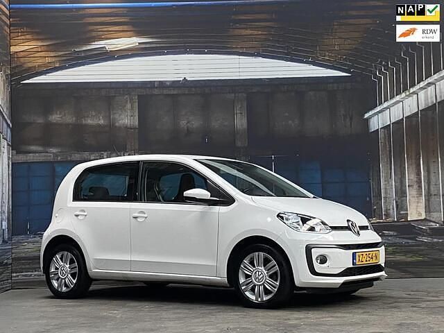 Wit Gebruikt 2019 VW up! high up! Hatchback | € 7.950 (Eerlijke prijs) - Afbeelding 1/4