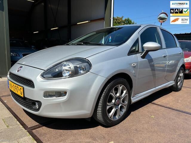 Grijs Gebruikt 2015 Fiat Punto Evo Lounge Hatchback | € 3.950 (Eerlijke prijs) - Afbeelding 1/4