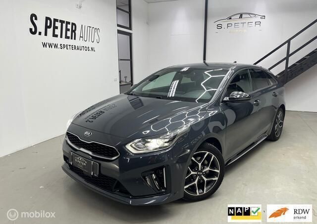 Grijs Gebruikt 2020 Kia ProCeed GT-Line Hatchback | € 21.499 (Goede deal) - Afbeelding 1/4