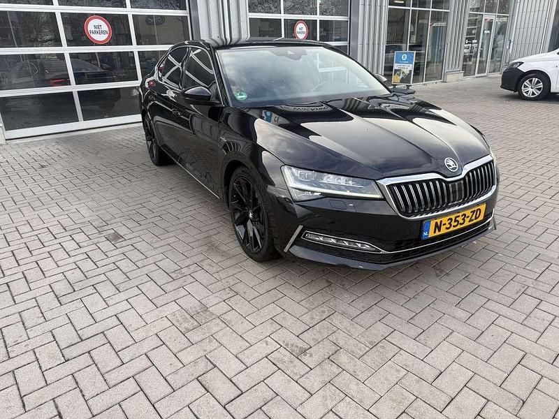 Occasion Skoda Superb 272 PK (200 kW) 2019 Zwart Sedan