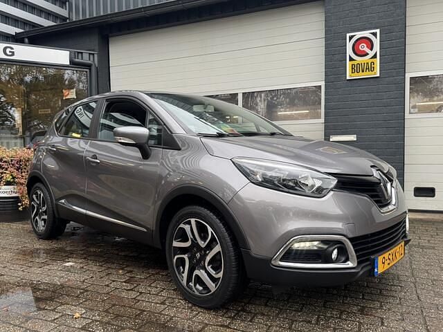 Grijs Gebruikt 2014 Renault Captur Expression SUV | € 7.950 (Eerlijke prijs) - Afbeelding 1/4
