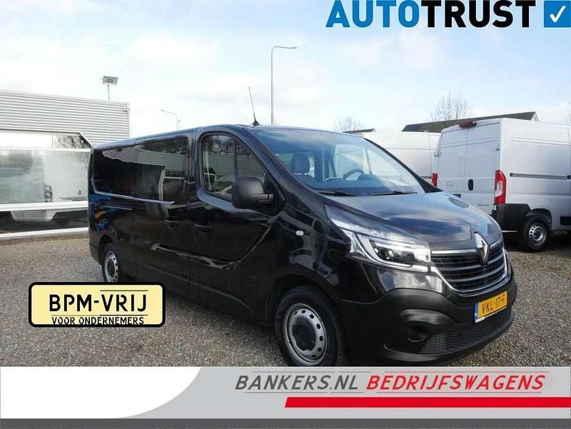 Zwart Occasion 2021 Renault Trafic MPV | € 20.950 (Eerlijke prijs) - Afbeelding 1/4