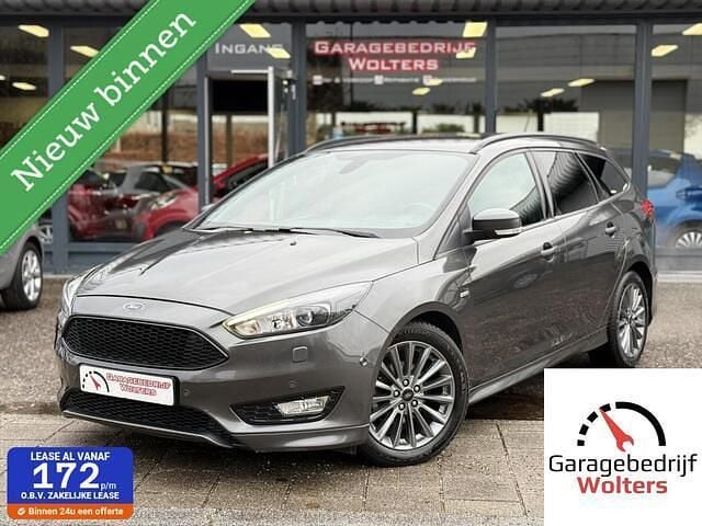 Grijs Occasion 2018 Ford Focus ST-Line Stationwagen | € 10.450 (Eerlijke prijs) - Afbeelding 1/4