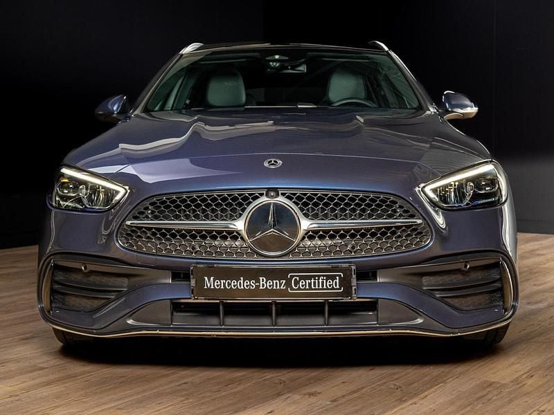 Occasion Mercedes C300 AMG line 313 PK (230 kW) 2025 Blauw Stationwagen