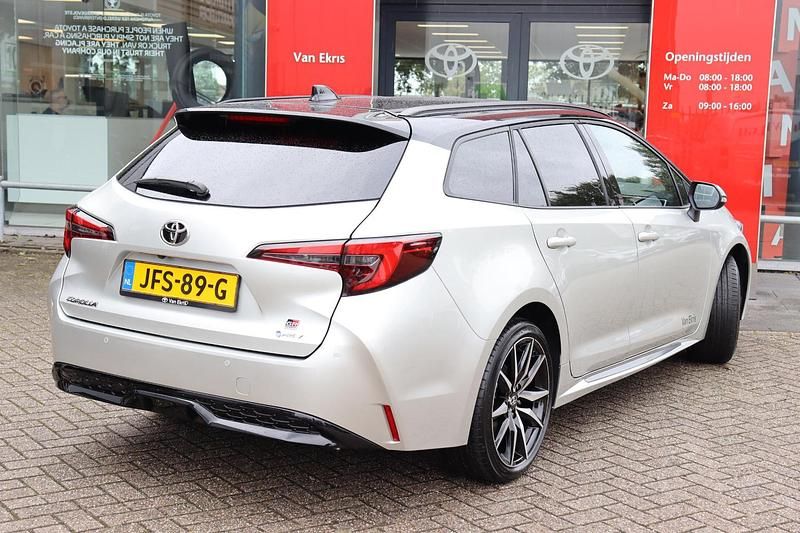 Occasion Toyota Corolla Hybrid Sport 2025 Grijs Stationwagen