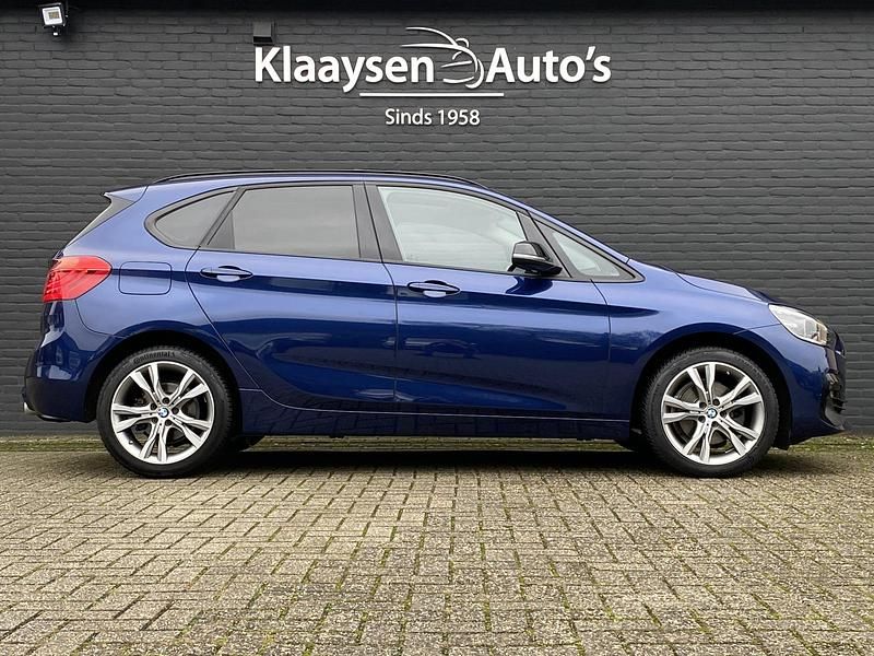 Occasion BMW 220 Executive 192 PK (141 kW) 2020 Blauw Stationwagen