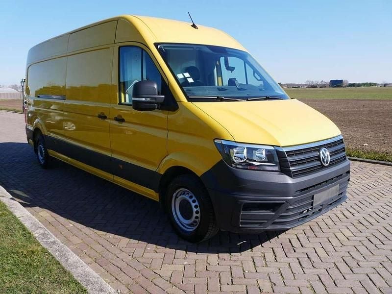Geel Occasion 2018 VW Crafter Van | € 11.999 - Afbeelding 1/3