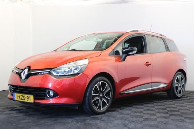Rood, metallic lak Gebruikt 2013 Renault Clio GrandTour Expression Stationwagen | € 4.999 (Eerlijke prijs) - Afbeelding 1/4