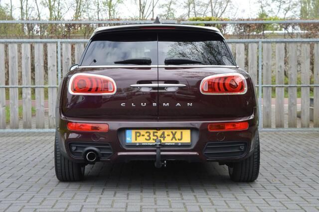 Occasion Mini John Cooper Works Clubman Business 136 PK (100 kW) 2016 Rood Stationwagen