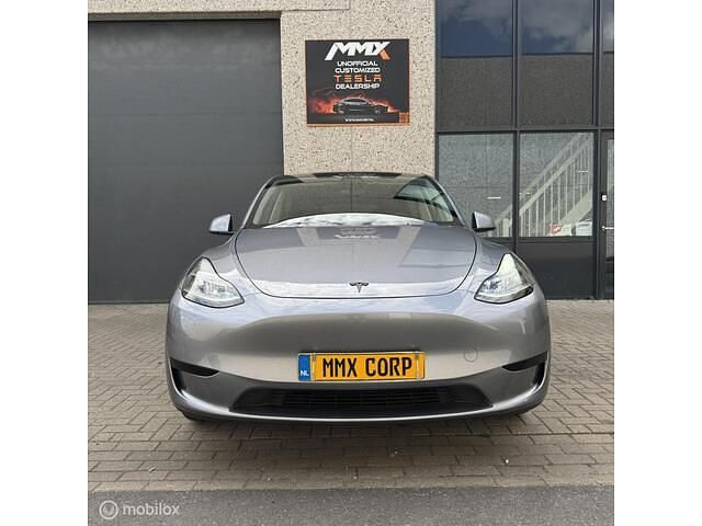 Occasion Tesla Model Y 219 kW (299 PK) 2024 Zilver SUV