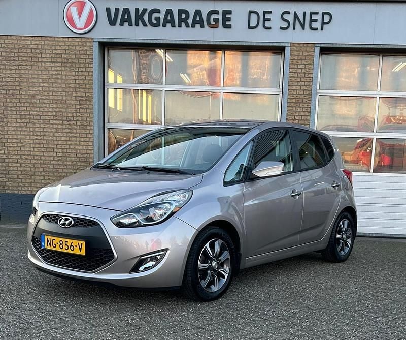 Wit Gebruikt 2017 Hyundai ix20 GO! Hatchback | € 13.940 (Eerlijke prijs) - Afbeelding 1/4