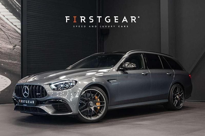 Grijs Gebruikt 2022 Mercedes E63 AMG AMG Stationwagen | € 107.900 (Goede deal) - Afbeelding 1/4