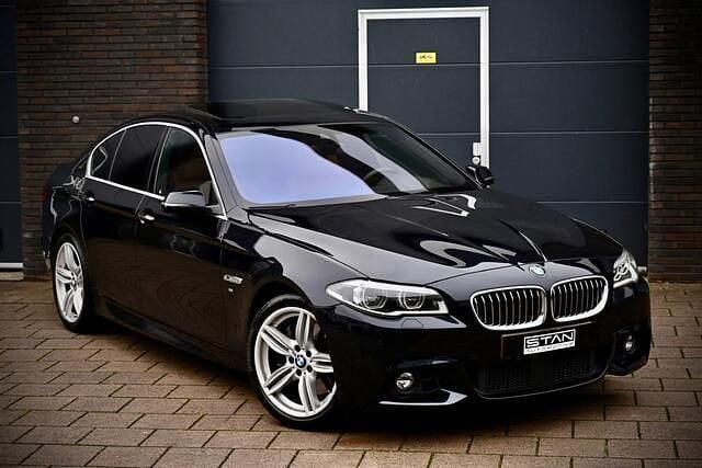 Zwart Gebruikt 2014 BMW 535 M Sport Sedan | € 22.950 (Iets duurder) - Afbeelding 1/4