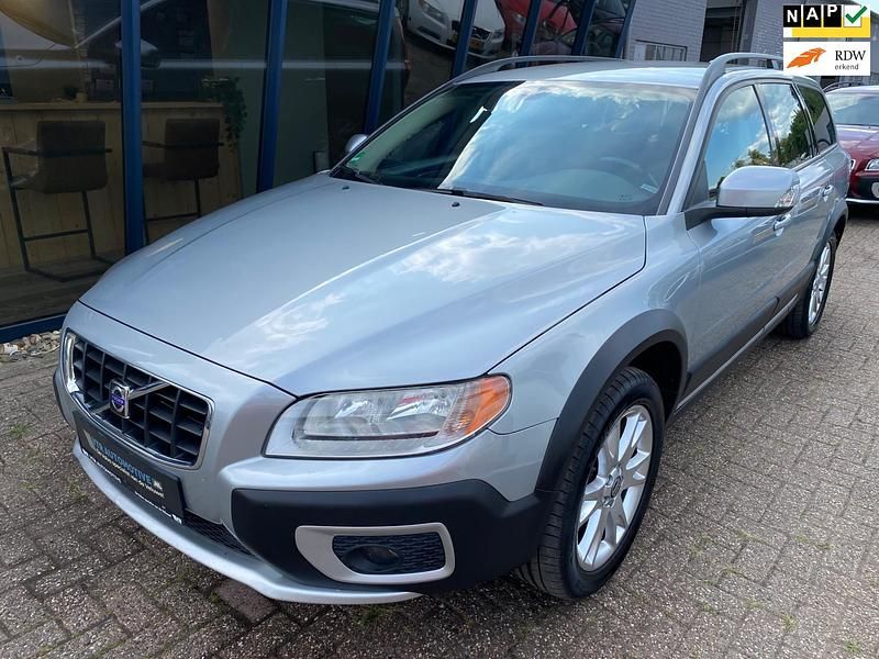 Zilver Gebruikt 2008 Volvo XC70 Momentum SUV | € 13.945 - Afbeelding 1/4