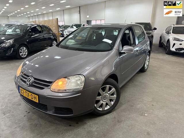 Grijs Gebruikt 2007 VW Golf V Hatchback | € 3.949 (Eerlijke prijs) - Afbeelding 1/4