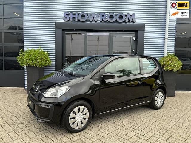 Zwart, metallic lak Gebruikt 2018 VW up! take up! Hatchback | € 6.950 (Goede deal) - Afbeelding 1/4