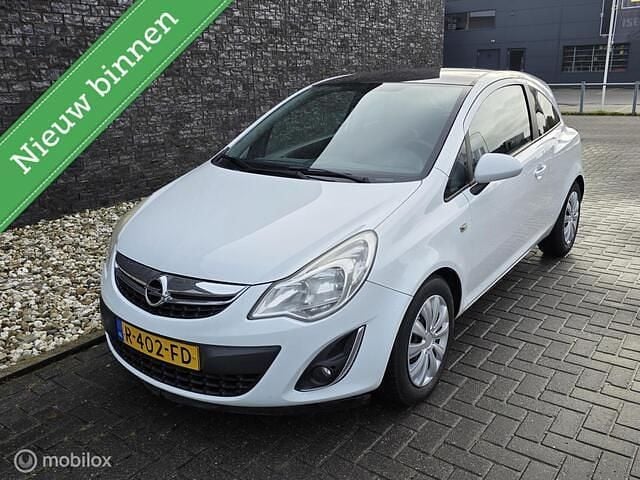 Occasion Opel Corsa Selection 75 PK (55 kW) 2012 Wit Hatchback