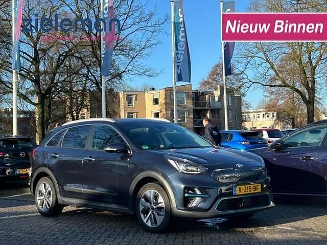 Blauw Occasion 2020 Kia e-Niro SUV | € 17.345 (Goede deal) - Afbeelding 1/2
