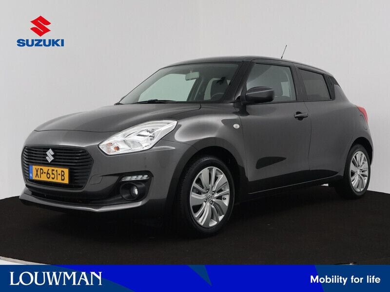 Grijs metallic Gebruikt 2018 Suzuki Swift Limited Hatchback | € 13.445 (Eerlijke prijs) - Afbeelding 1/3